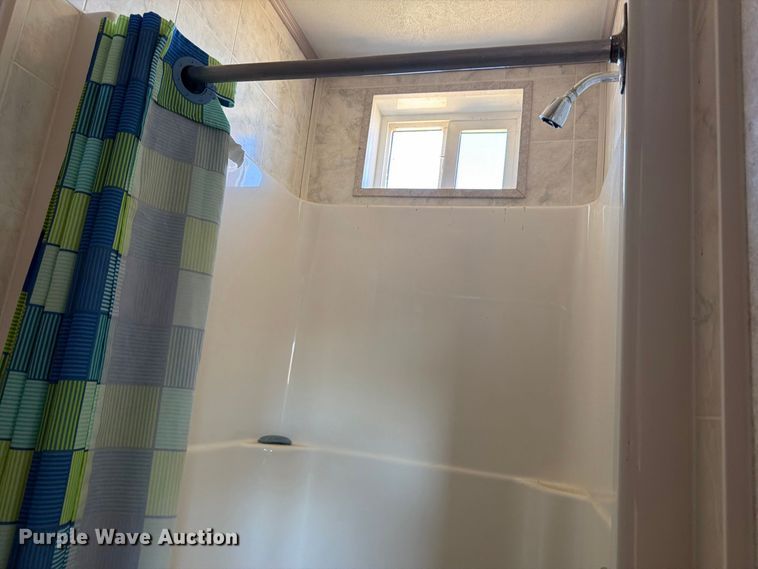 image for item EW2259 Auburn skid mounted living quarters