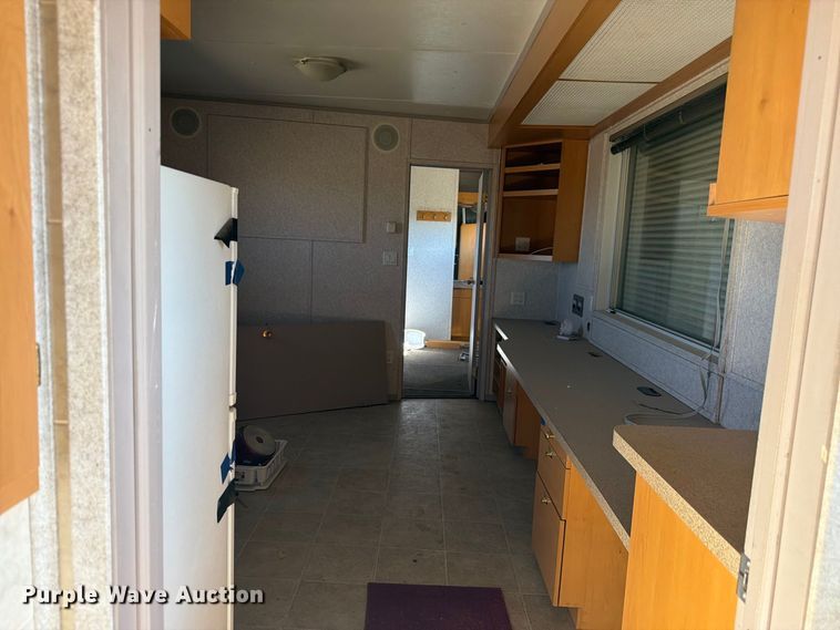 image for item EW2259 Auburn skid mounted living quarters