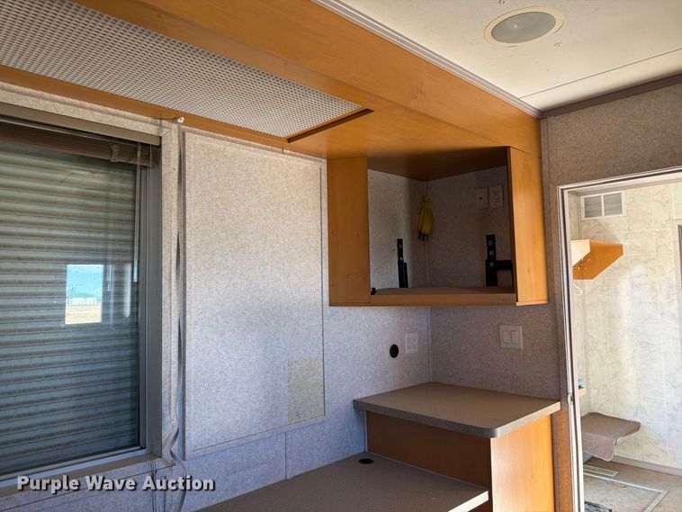 image for item EW2259 Auburn skid mounted living quarters