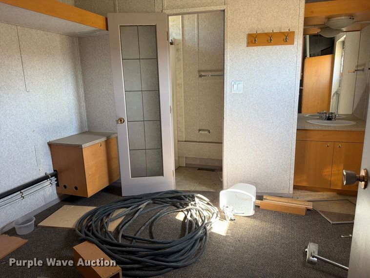 image for item EW2259 Auburn skid mounted living quarters
