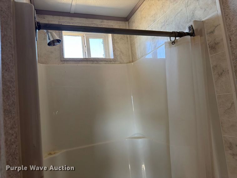 image for item EW2259 Auburn skid mounted living quarters
