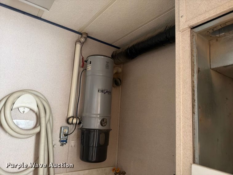 image for item EW2262 Roadway Trailers Wellsite skid mounted living quarters