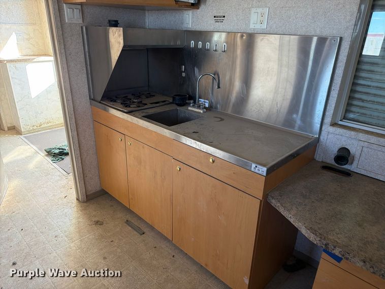 image for item EW2263 Denille Industries ENG/GEO-4256 skid mounted living quarters