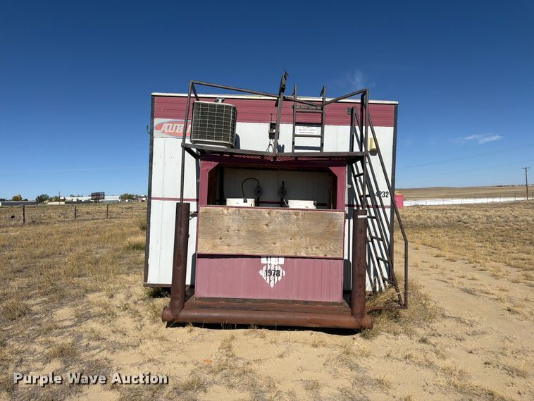 image for item EW2265 Denille Industries ENG-GEO-4232 skid mounted living quarters
