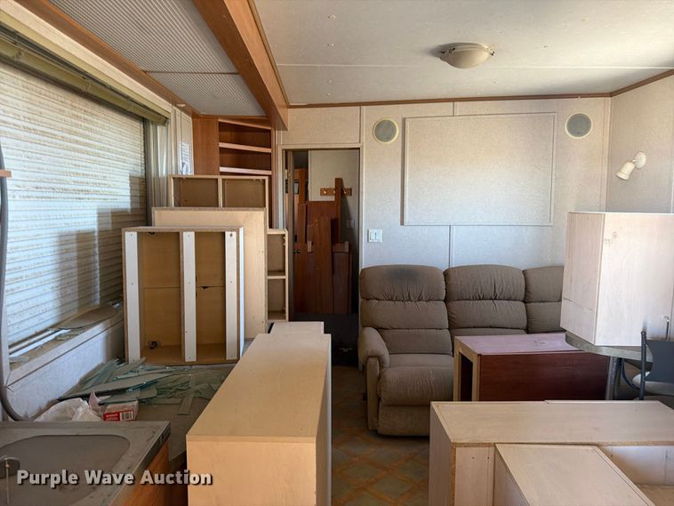 image for item EW2265 Denille Industries ENG-GEO-4232 skid mounted living quarters