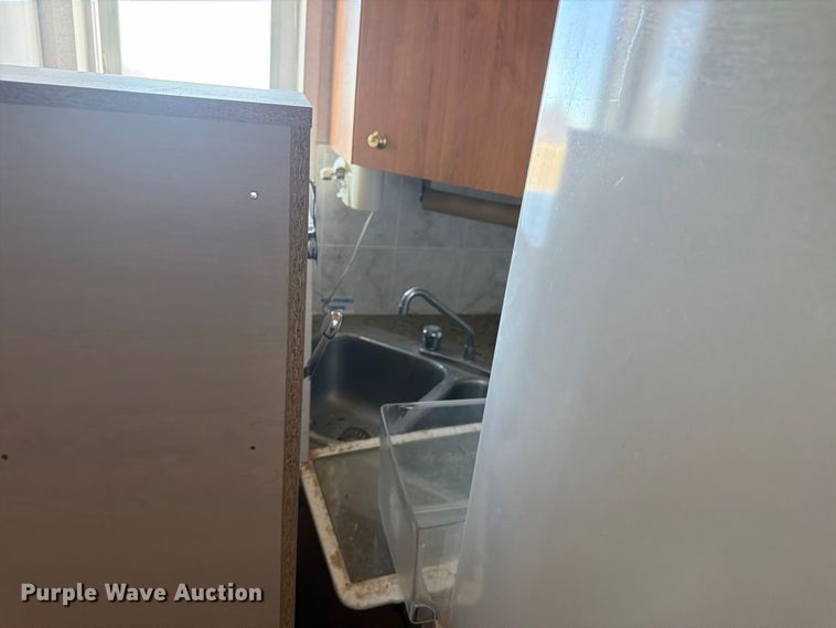 image for item EW2265 Denille Industries ENG-GEO-4232 skid mounted living quarters