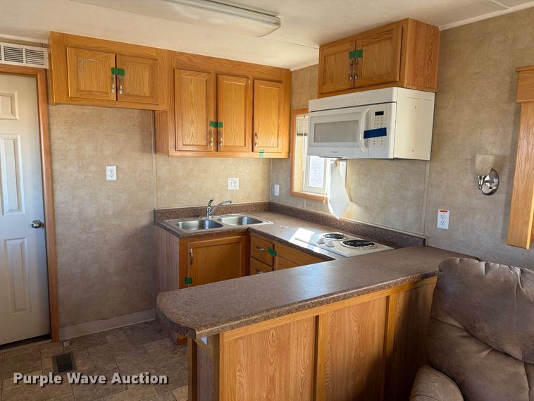 image for item EW2267 Teton Buildings skid mounted living quarters