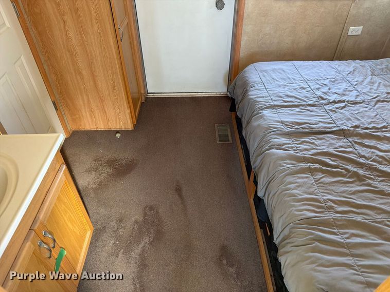 image for item EW2267 Teton Buildings skid mounted living quarters