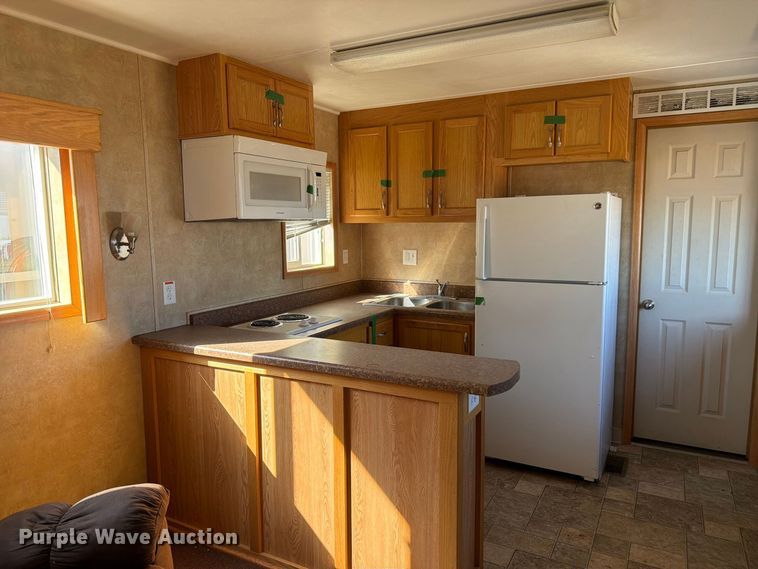 image for item EW2267 Teton Buildings skid mounted living quarters