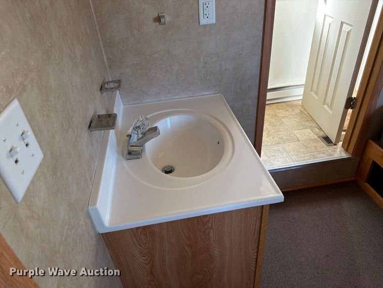 image for item EW2267 Teton Buildings skid mounted living quarters