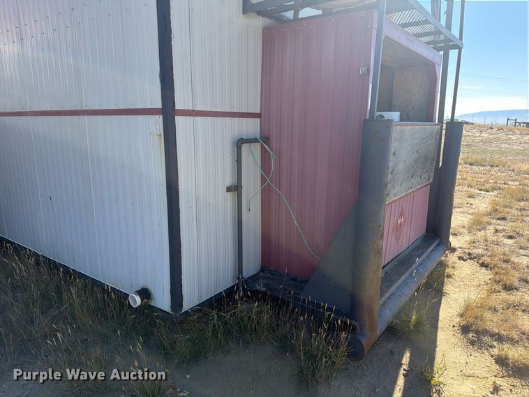 image for item EW2269 Auburn FNG/GEO-4250 skid mounted living quarters