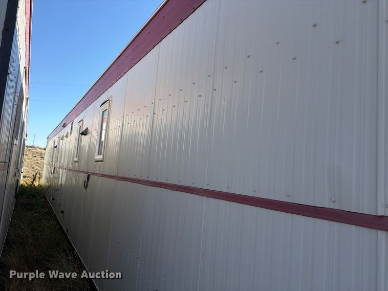 image for item EW2269 Auburn FNG/GEO-4250 skid mounted living quarters