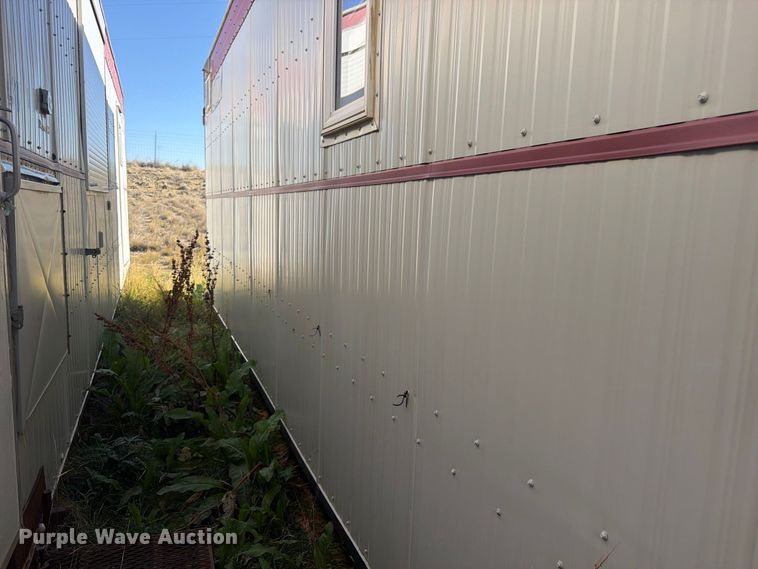 image for item EW2269 Auburn FNG/GEO-4250 skid mounted living quarters