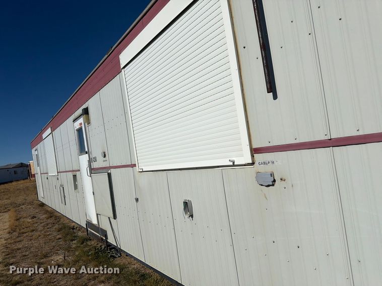 image for item EW2269 Auburn FNG/GEO-4250 skid mounted living quarters