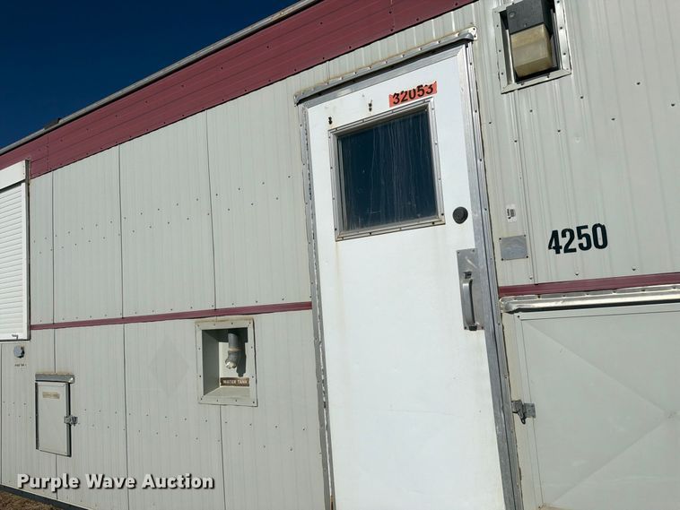 image for item EW2269 Auburn FNG/GEO-4250 skid mounted living quarters