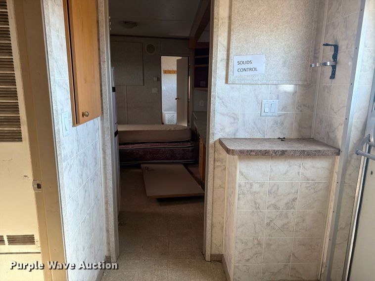 image for item EW2269 Auburn FNG/GEO-4250 skid mounted living quarters