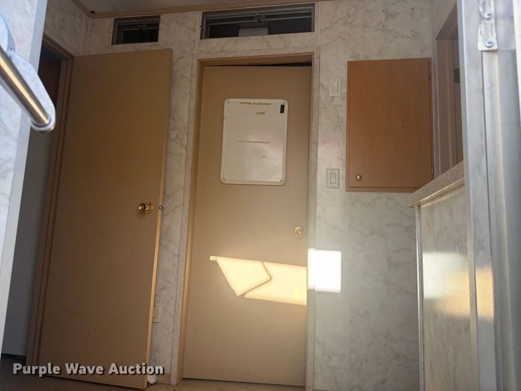 image for item EW2270 Auburn 4311-GEOLOGIST/ENGINEER skid mounted office