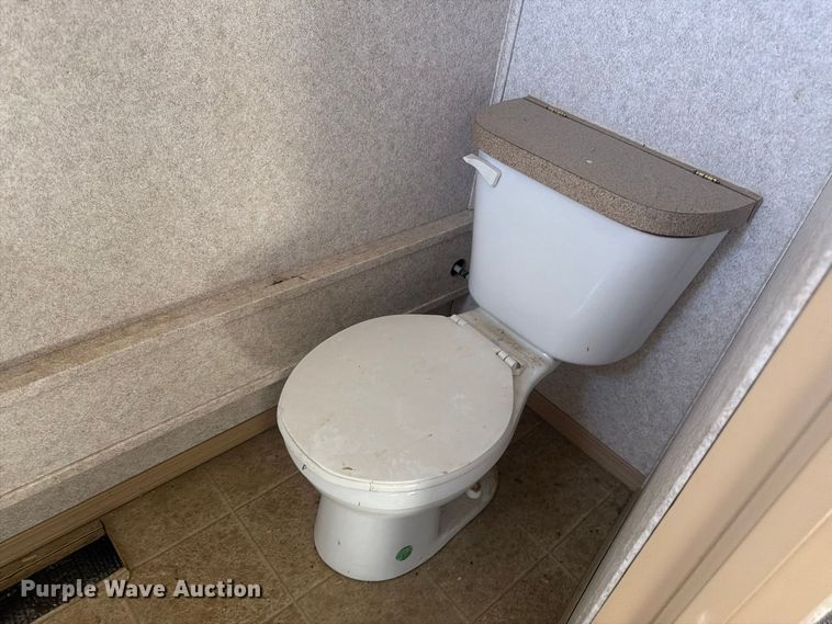 image for item EW2270 Auburn 4311-GEOLOGIST/ENGINEER skid mounted office