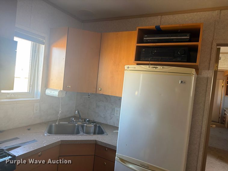 image for item EW2270 Auburn 4311-GEOLOGIST/ENGINEER skid mounted office
