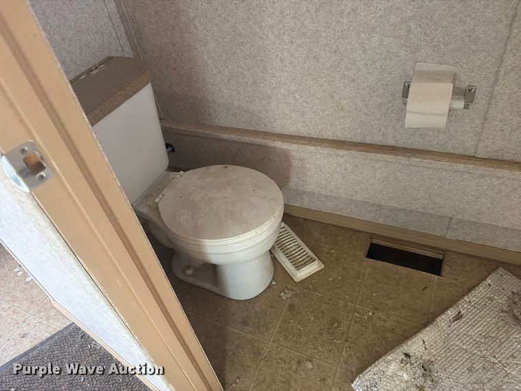image for item EW2270 Auburn 4311-GEOLOGIST/ENGINEER skid mounted office
