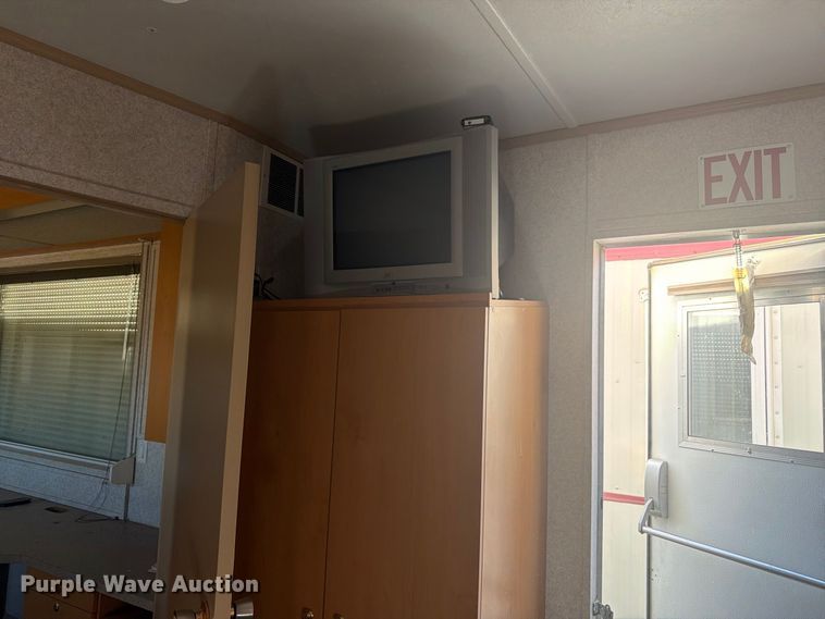 image for item EW2270 Auburn 4311-GEOLOGIST/ENGINEER skid mounted office
