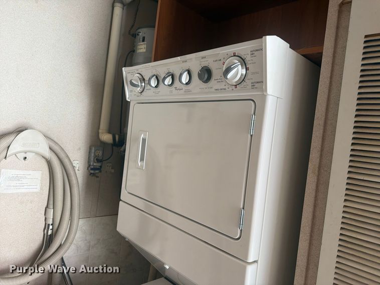 image for item EW2271 Auburn Wellsite skid mounted living quarters