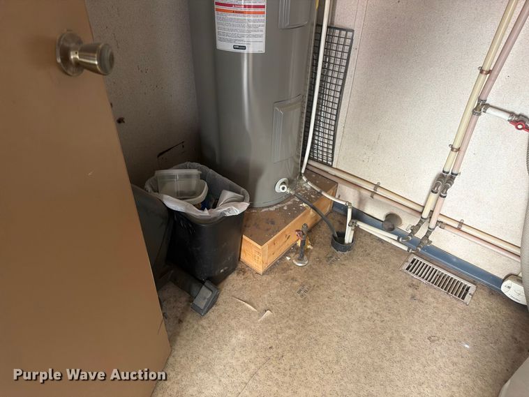 image for item EW2271 Auburn Wellsite skid mounted living quarters
