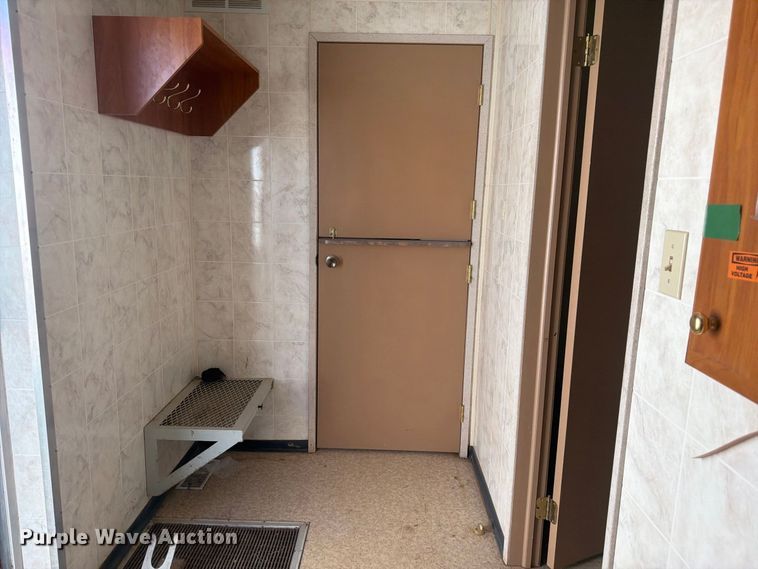 image for item EW2271 Auburn Wellsite skid mounted living quarters
