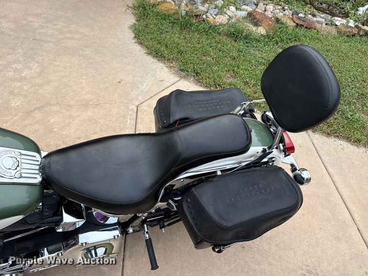 image for item EW4357 2001 Harley Davidson Heritage motorcycle