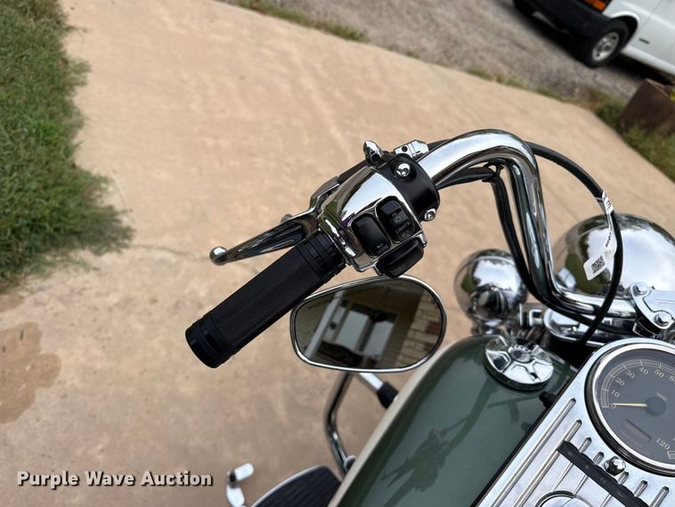 image for item EW4357 2001 Harley Davidson Heritage motorcycle