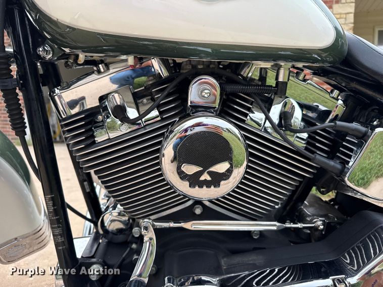 image for item EW4357 2001 Harley Davidson Heritage motorcycle