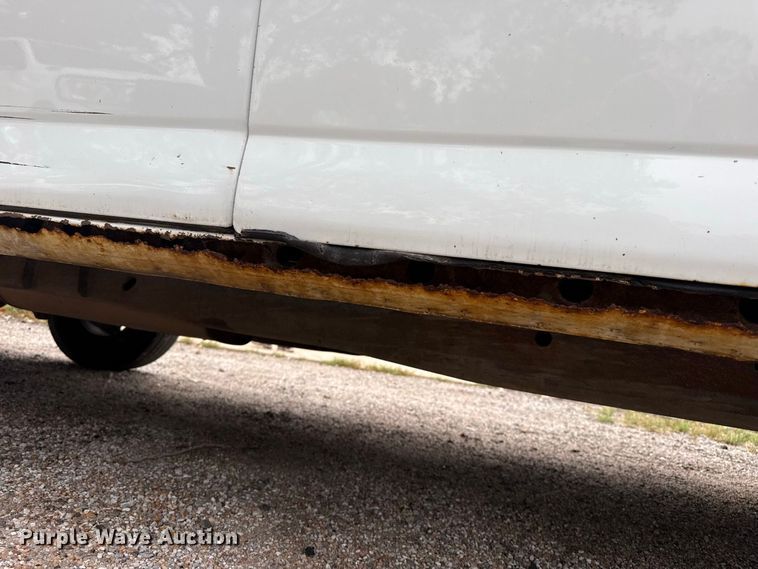 image for item EW4359 2003 GMC Savana 3500 van