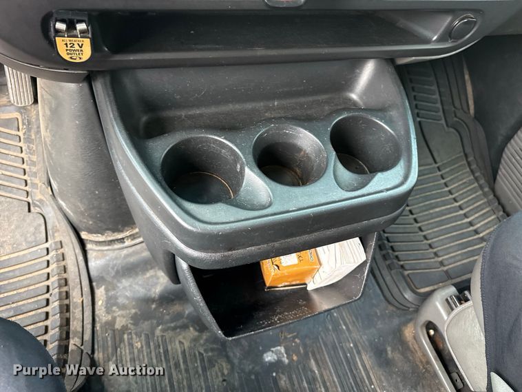 image for item EW4359 2003 GMC Savana 3500 van