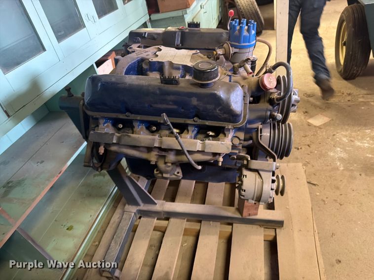 image for item EW4372 1965 Ford engine