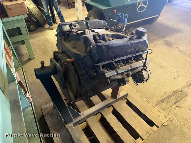 image for item EW4372 1965 Ford engine