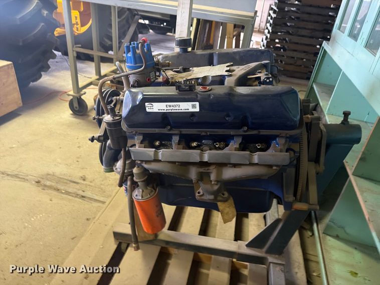 image for item EW4372 1965 Ford engine