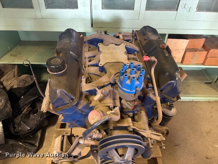 image for item EW4372 1965 Ford engine