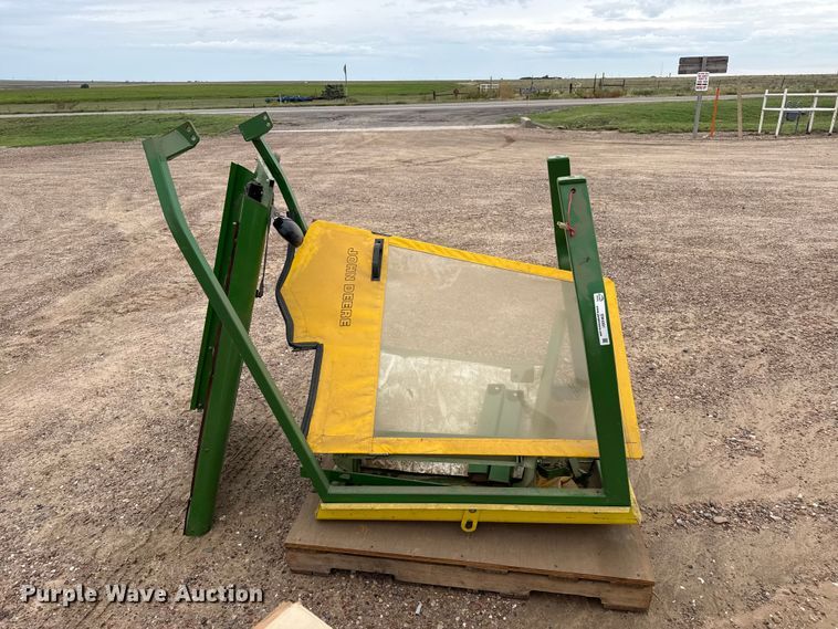 image for item EW4391 John Deere F935 mower cab kit