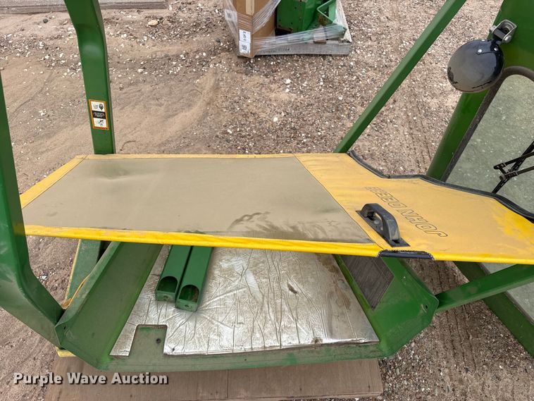 image for item EW4391 John Deere F935 mower cab kit
