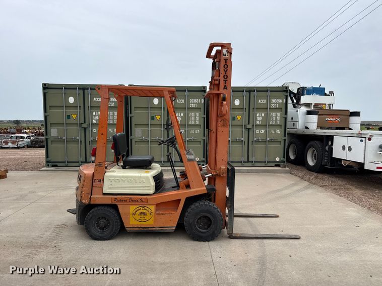 image for item EW4392 1999 Toyota FG18 forklift