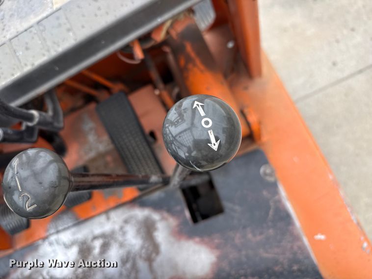 image for item EW4392 1999 Toyota FG18 forklift
