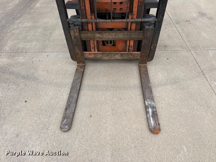 image for item EW4392 1999 Toyota FG18 forklift