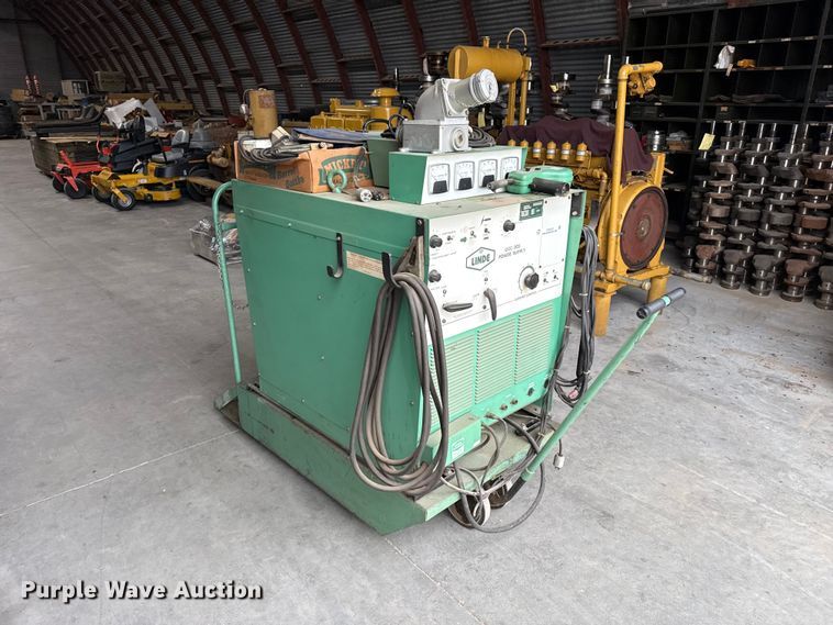 image for item EW4393 Linde UCC-305 welder