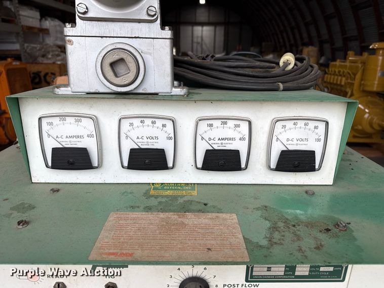 image for item EW4393 Linde UCC-305 welder