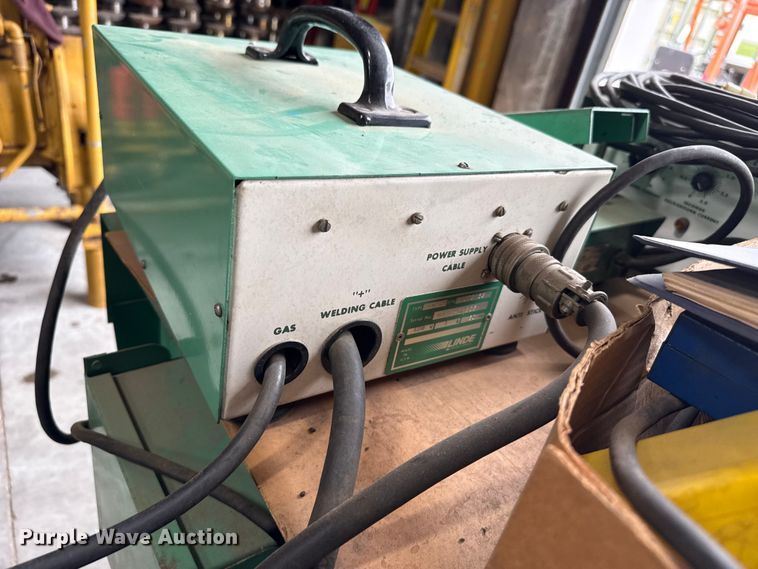 image for item EW4393 Linde UCC-305 welder
