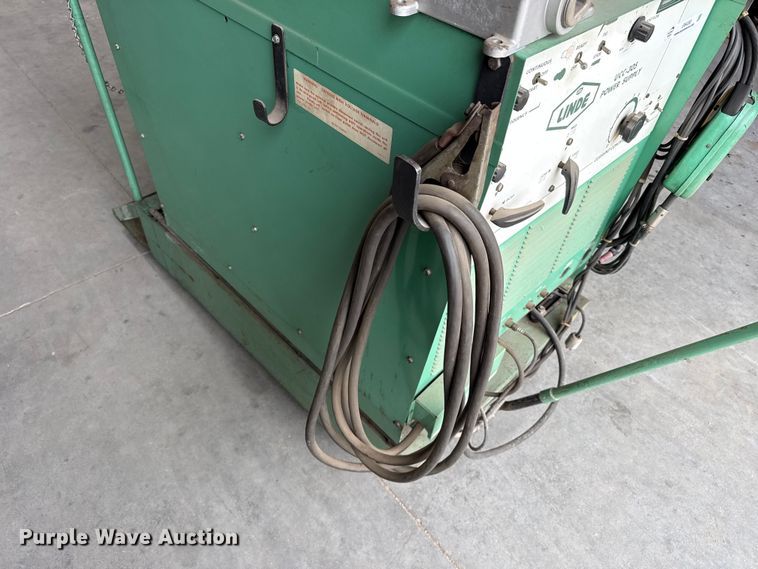 image for item EW4393 Linde UCC-305 welder