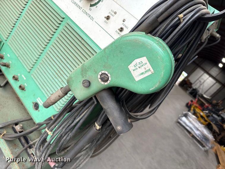 image for item EW4393 Linde UCC-305 welder