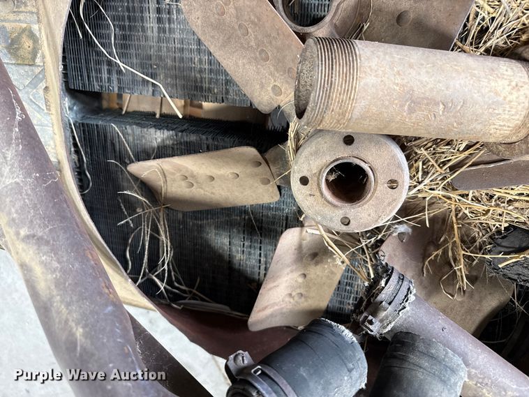 image for item EW4406 Ford engine