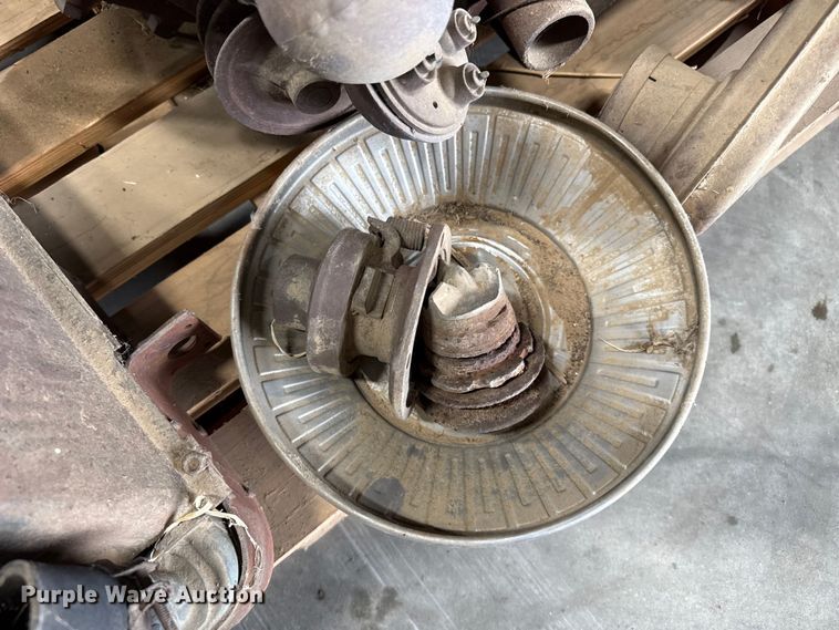image for item EW4406 Ford engine