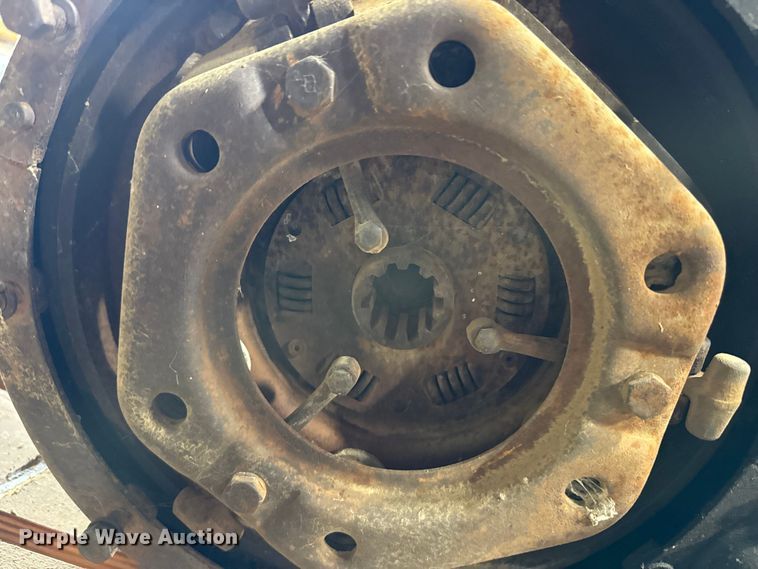 image for item EW4406 Ford engine